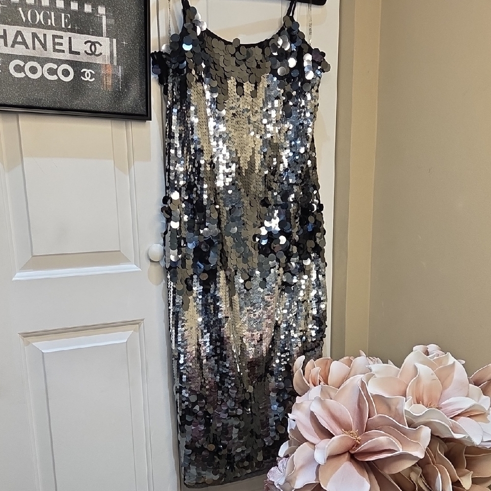 Nwt 14 Size Avec Les Filles Silver Sequin Midi Dress